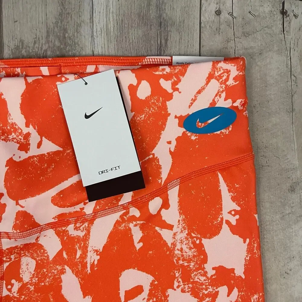 Nike Dri-Fit‎ Women's Plus Size 1X Mid-Rise Training 7